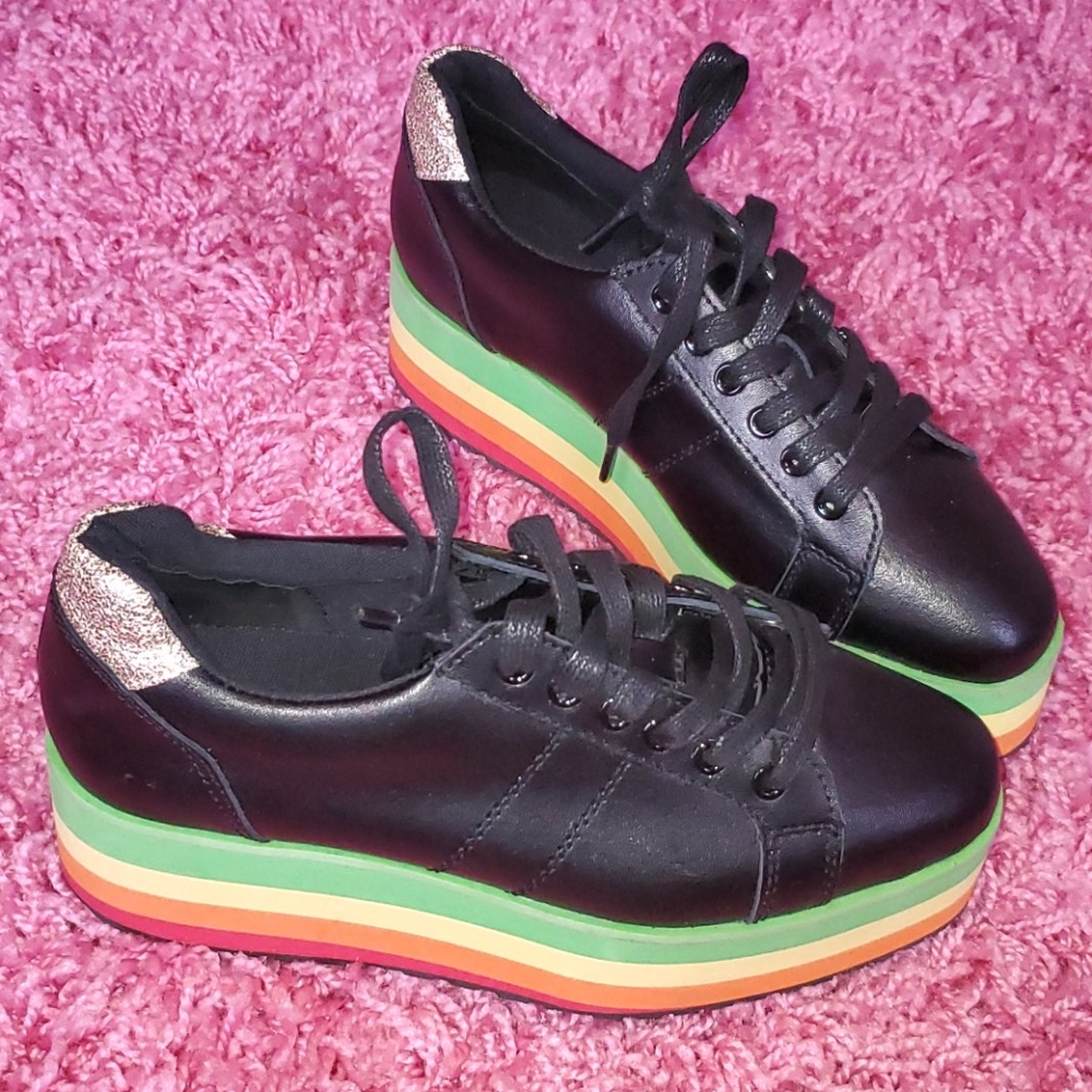Rainbow Creepers by Very Volatile